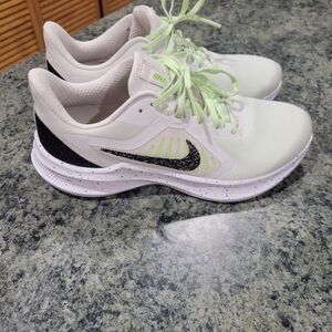 Nike Women's White and Black Running Shoes